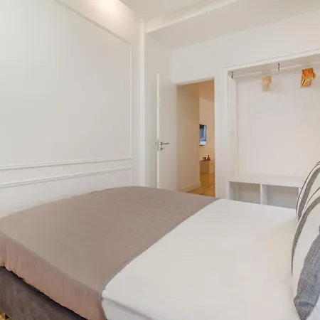 Belem Modern Flat *